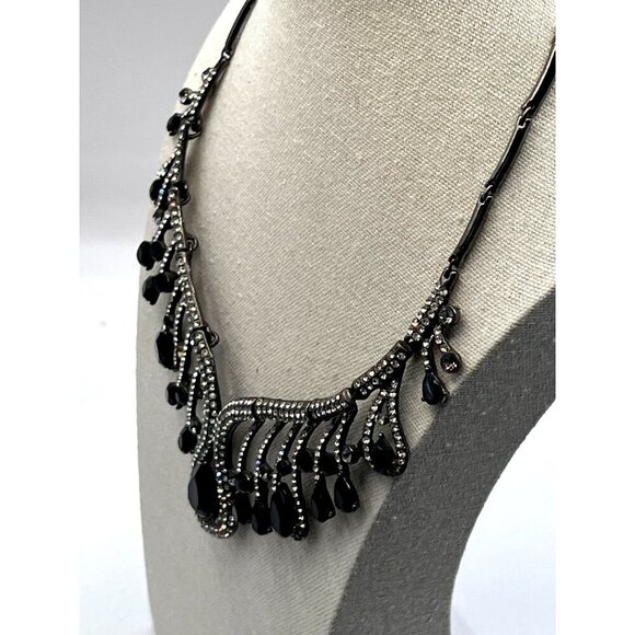 Vintage Black Rhinestone Teardrop Necklace With Silver Tone Accents - Picture 5 of 7
